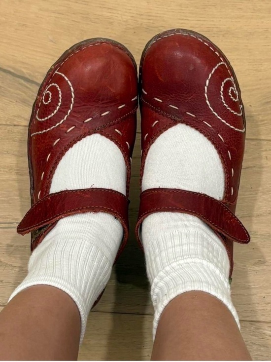 El Naturalista Shoes - El Naturalista Vintage Red Leather Mary Jane Flats